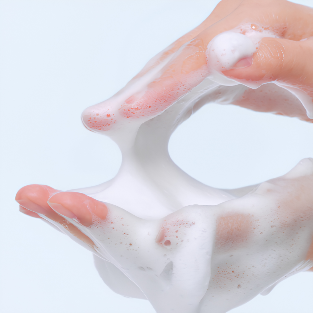 Rich Moist Foaming Cleanser - 100ml
