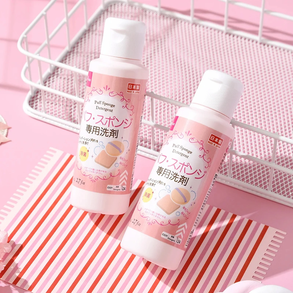 DAISO Puff/Sponge Cleanser