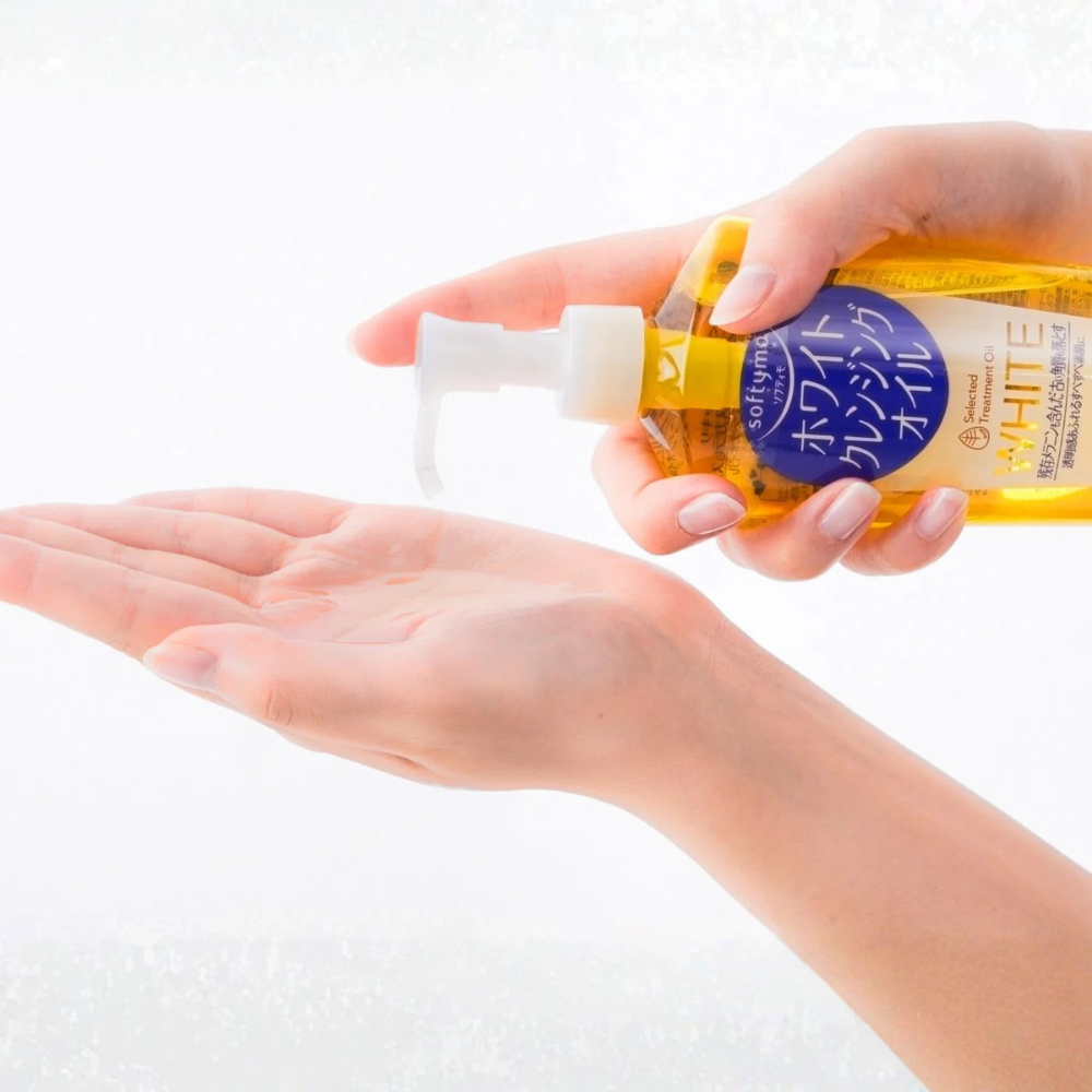 Softymo White Cleansing Oil