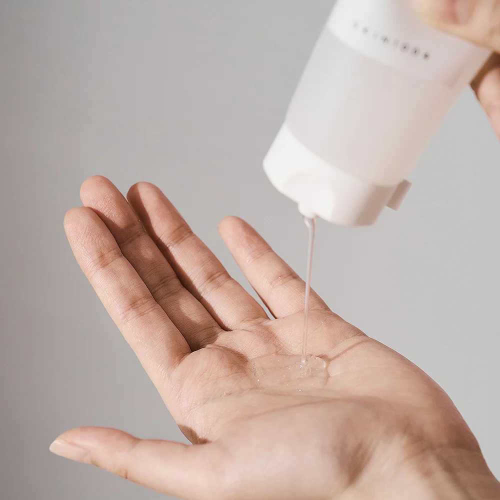 Madagascar Centella Tone Brightening Cleansing Gel Foam